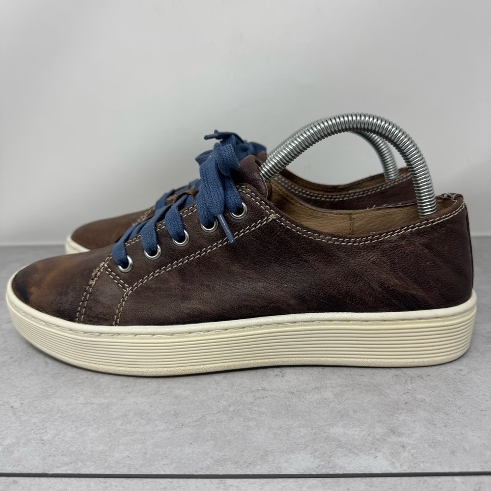 Sofft Brown Leather Sneakers with Blue Laces Size 9